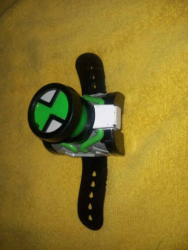 Reloj Omnitrix Omni Strike De Ben 10 (de Uso) (Usado)