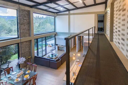 Casa En Venta En Alto De Las Palmas. Cod V12536