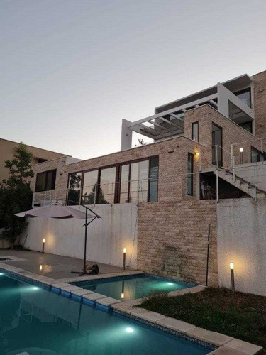 Casa Parque En Condominio, Craighouse - Santiago College