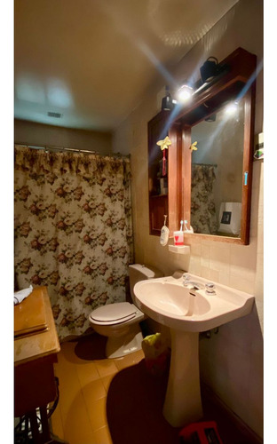 Imagen 12 de 16 de Casa En Venta En Exclusivo Sector Del Barrio San Carlos De A