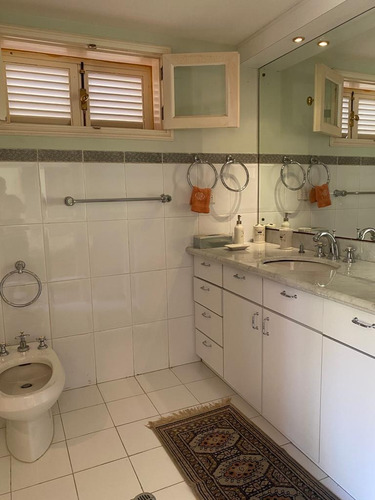 Imagen 17 de 21 de Se Vende Casa 1260m2 5h+3s/ 7b+3s/ 10p Valle Arriba