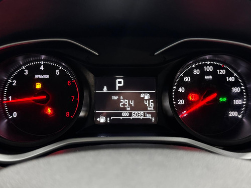 Chevrolet Onix Plus 10tat Lt1