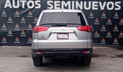 Imagen 5 de 14 de Mitsubishi Montero Limited 4x2 2015