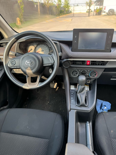 Toyota Yaris 1.5 4P Base At Cvt