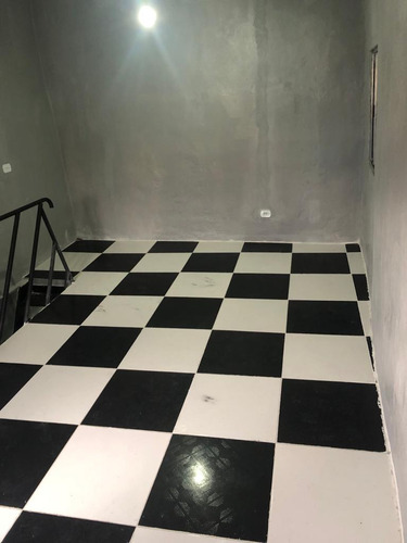 Vendo Salão Comercial 2 Andares Próximo Ao Pq Do Carmo C/ Re