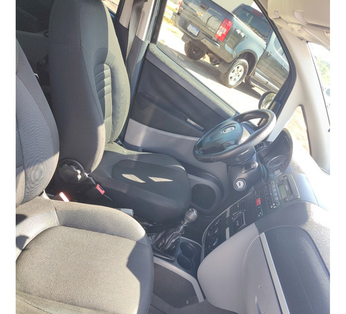 Fiat Idea 1.6 16v Essence Flex 5p