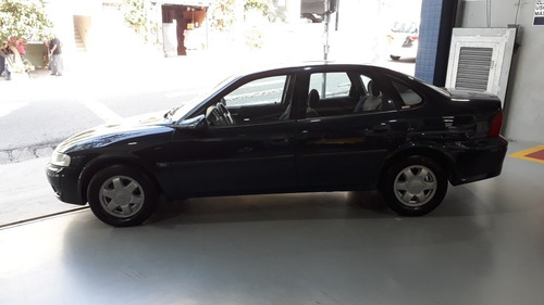Chevrolet Vectra 2000 2.2 Gl 4p