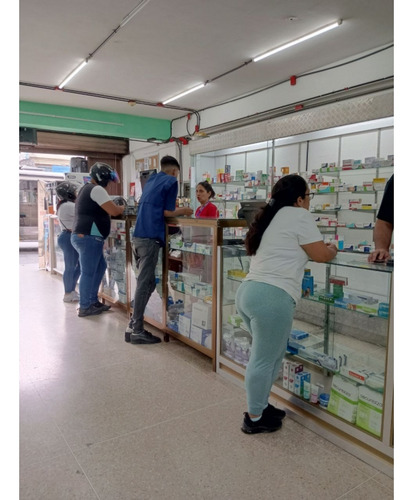 Fondo De Comercio Farmacia Y Víveres El Cabotaje Los Teques