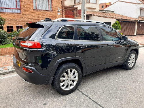 Jeep Cherokee 2015 3.2 Limited