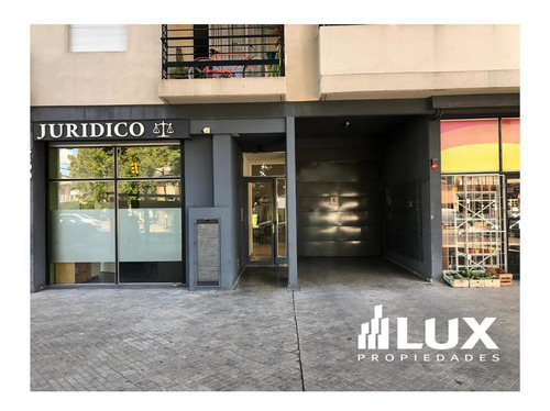 Cochera Venta O Alquiler Avenida Pellegrini 3400