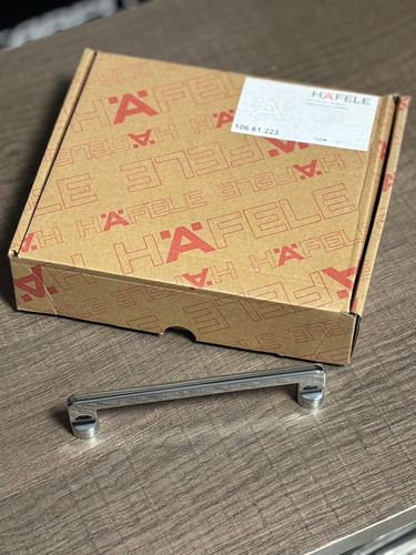 Tirador Manija Recto Zamak Mueble Cajon Cocina 128mm Hafele Color Cromado Pulido