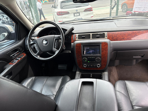 Chevrolet Tahoe D Suv Piel Cd 2a Fila Asientos At