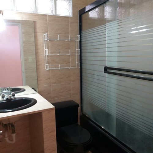 Imagen 9 de 28 de Casa En Venta - Urb. Alto Prado