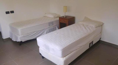 Casa En Alquiler Por Temporada De 3 Dormitorios En Las Grutas (ref: Bpv-1483)