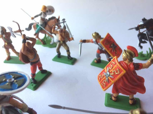 Soldados Romanos Y Vikingos 3 Soldaditos De Plástico