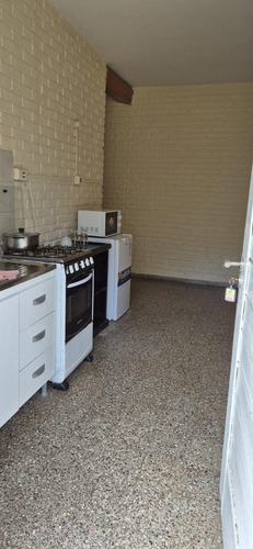 Salto Excelente Ubicación Se Venden 5 Apart Hotel Mas 2 Bungalow En Total 3 Padrones C/uno Padrón Único Con Saneamiento