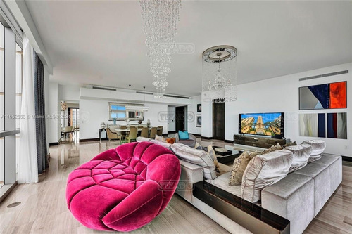 Departamento En Venta En Sunny Isles, Miami, Florida