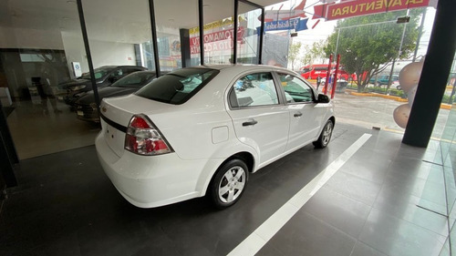 Imagen 4 de 11 de Chevrolet Aveo 2018 1.6 Ls Mt