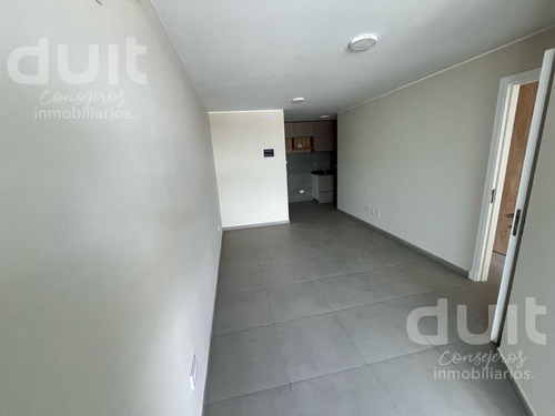 Venta En Nueva Córdoba - Planta Baja De 66 Metros Propios Y Patio Exclusivo