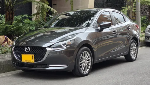 Mazda 2 1.5 Grand Touring Lx Sedan