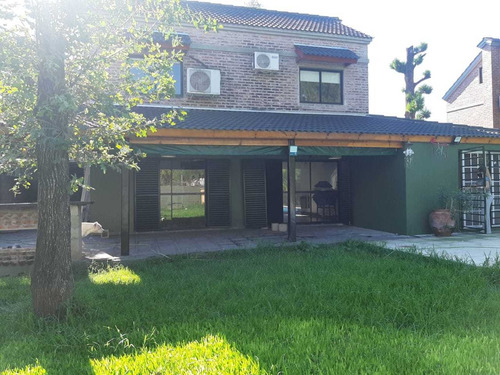 Casa Con Pileta En Complejo Casuarinas 2 En Canning