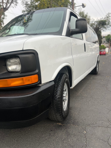 Chevrolet Express 6.0ls C 15 Pas At