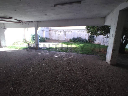 Venta De Edificio De Cochera