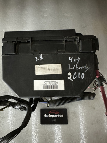 Caja De Fusibles Liberty 2010 3.7 4x4 (Usado)