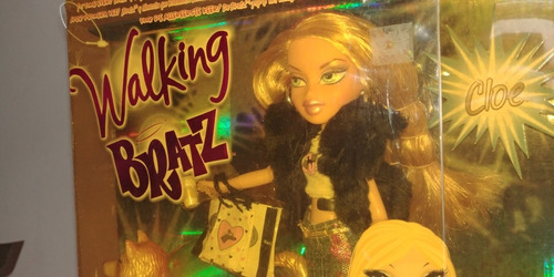 Hermosa Muñeca Bratz Cloe Walking, Parece Una Estrella (Usado)