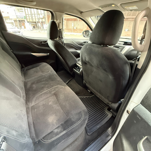 Nissan NP300 2.3 Frontier Se Cd 4x2 Mt