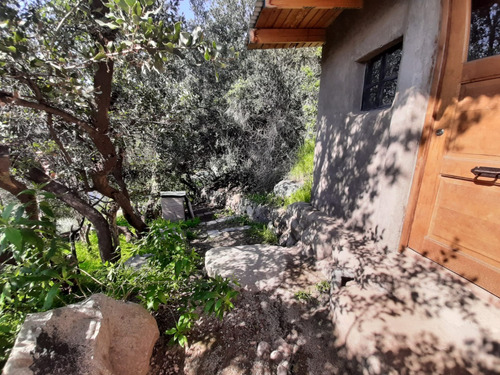Se Vende Parcela Con 2 Casas En Pirque