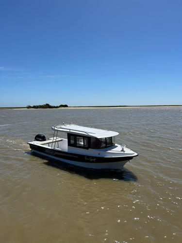 Baader Track 780 Pro Lancha Cabinada Familiar