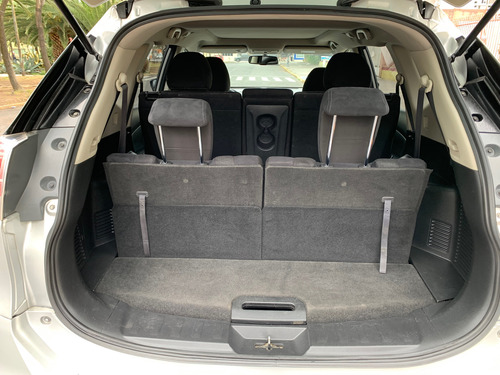 Nissan X-Trail 2.5 Advance 3 Row Cvt