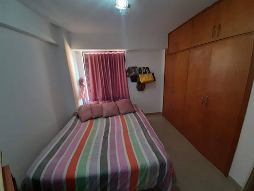 Apartamento En Venta Residencias Isla Farallón Urb El Bosque Cod 266199 Erl