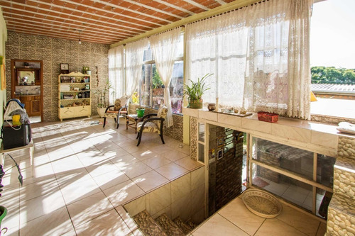Casa Em Ipanema Com 3 Dormitórios - Lu428846