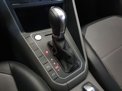 Volkswagen Virtus 2018 1.0 Highline 200 Tsi Aut. 4p