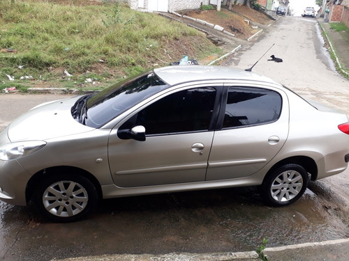 Imagem 4 de 9 de Peugeot 207 Passion 2011 1.6 16v Xs Flex 4p