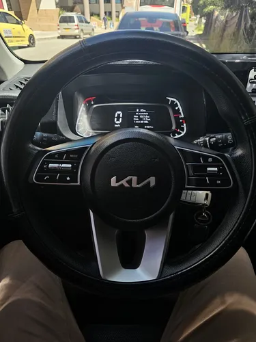 Kia Sonet Desire 1.5 2023
