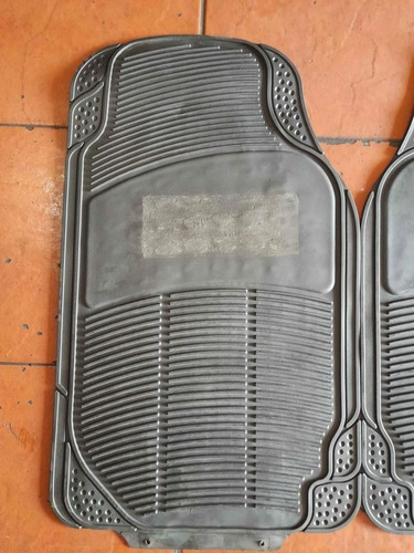 Imagen 9 de 9 de Alfombra Hule Para Carro ¢9.800