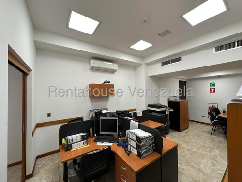 Oficina En Alquiler En Los Palos Grandes 25-22767 Yf