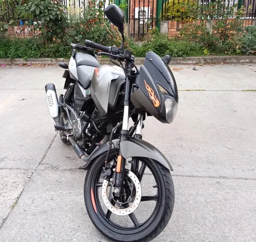 Moto Bajaj Pulsar 180 Fi Neon 2022