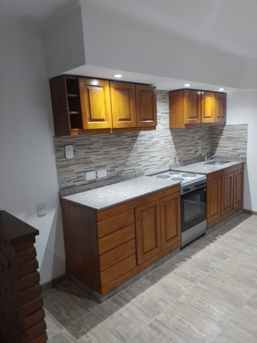 Departamento 2 Amb Alquila Castelar