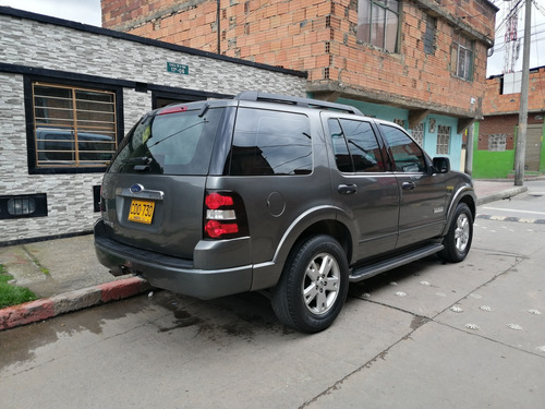 Ford Explorer 4.0 Xlt
