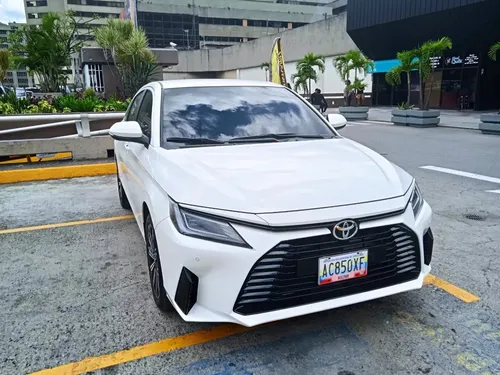Toyota Yaris G 2024