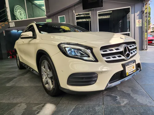 Mercedes-Benz Clase GLA 2.0 250 Cgi Sport Sin Techo At