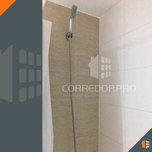 Imagen 18 de 27 de Depto Con 2d+2b+terraza, Aire Acondicionado, Estacionamiento