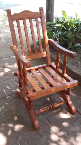 ▷ Sillón Mecedor de Algarrobo