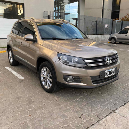 Volkswagen Tiguan 2.0 Sport & Style Tsi 200cv 2012