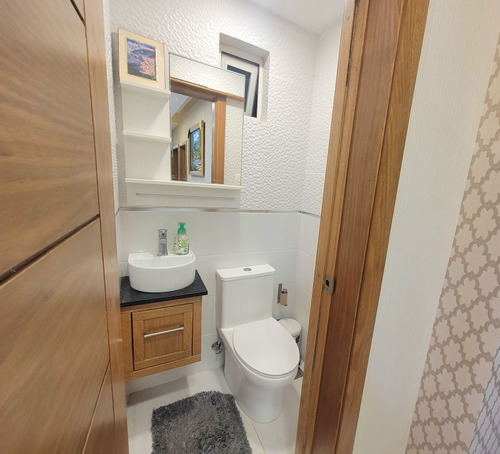 Se Vende Apartamento Con Picuzzi En Reparto Los 3 Ojos