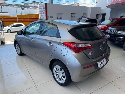 Imagem 4 de 6 de Hyundai Hb20 1.0 Comfort 12v Flex 4p Manual